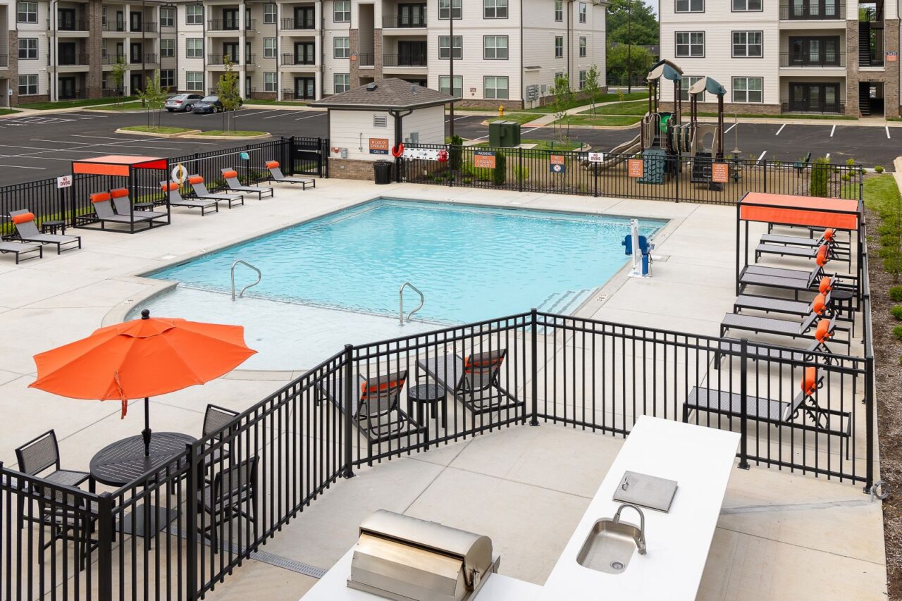 Amenities - Bell Tower Apartments At Old Town Square